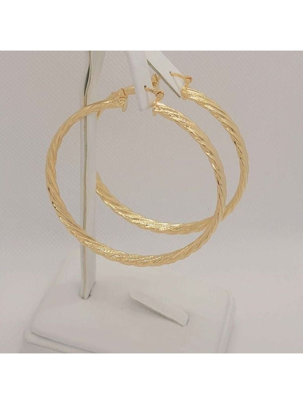 Brazilian 18k Gold Filled Earrings Hoops with Designs - Picture 2 of 5